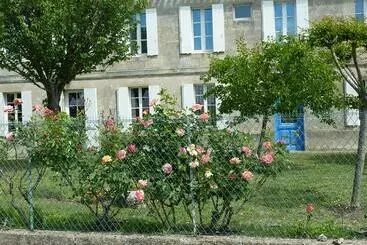 تختخواب و صبحانه Le Clos Des Rosiers