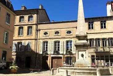 Aamiaismajoitus (B&B) Maison Romane 1136