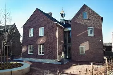 ホテル Maison Village