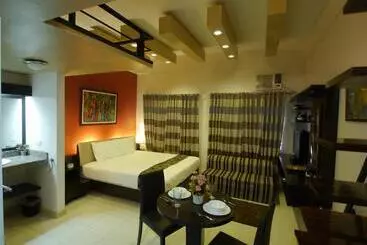 تختخواب و صبحانه New Manila Suites