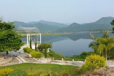 Pensjonat Phloenlom Chomdao