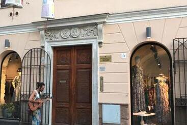 تختخواب و صبحانه Palazzo Bolasco