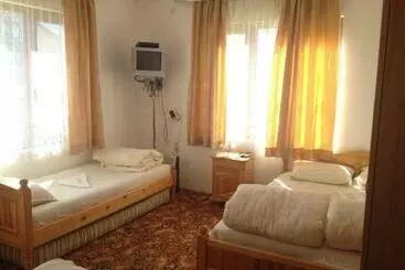 Pension Guest Rooms Dyado Sabcho