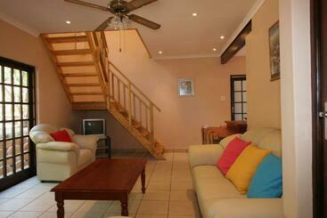 פנסיון The Hooting Owl