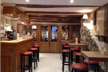 L Auberge De Montpezat