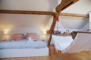 ベッドアンドブレックファースト La Vigie