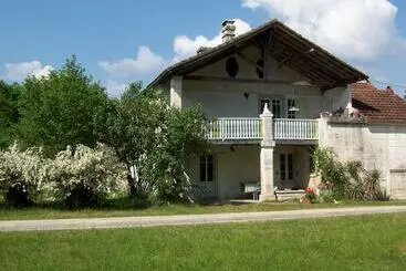 Bed and Breakfast Mistoury