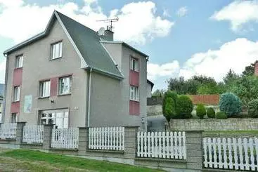 Majatalo Penzion Prachov