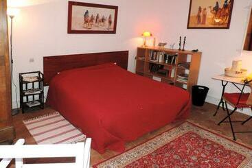 민박 Chambre D Hôtes Rue Des Fougères