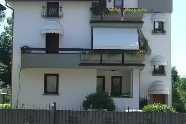 アパートホテル Casa Vacanze Boario