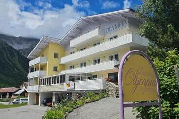 酒店 Garni Olympia