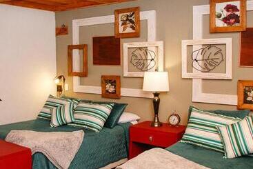 민박 Corregidora 12