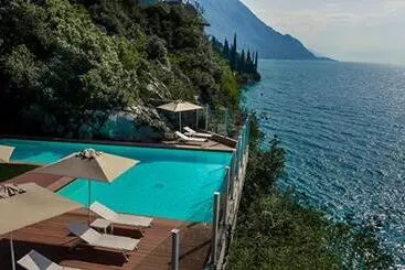 هتل Villa Tempesta