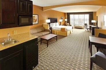 Holiday Inn Express Hotel & Suites Texarkana East, An Ihg