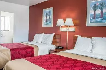 فندق Econo Lodge Near The University Of Arizona