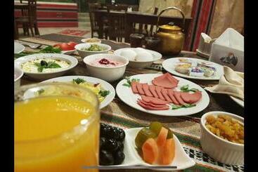 هتل Little Petra Bedouin Camp