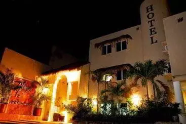 Hotel Playa La Media Luna