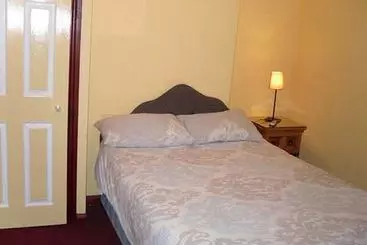 The New Reading Hotel