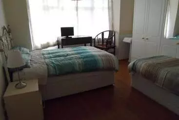 צימר Compton Guest House