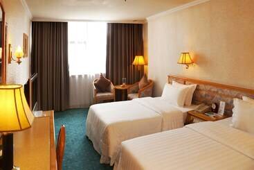 בית מלון כפרי Golden City