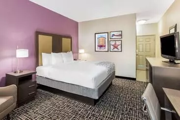 Отель La Quinta By Wyndham Hillsboro