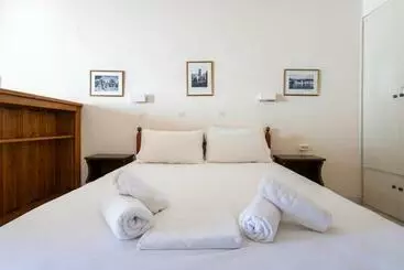 游客公寓 Villa Kalomira