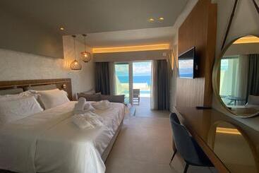 酒店 Colonides Beach