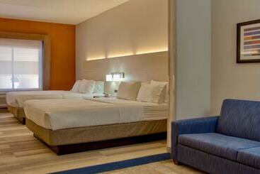 Holiday Inn Express Hotel & Suites Byram, An Ihg