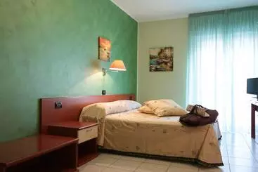 فندق Leon Ristorante Al Cavallino Rosso