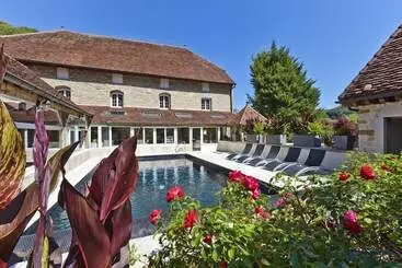 فندق Castel Damandre