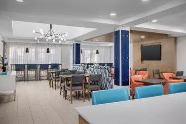 Holiday Inn Express Hotel & Suites Greensboro   Airport Area, An Ihg