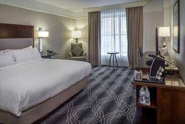 St. Louis Union Station Hotel, Curio Collection By Hilton