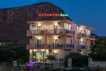 ホテル Kleanthi Apartments