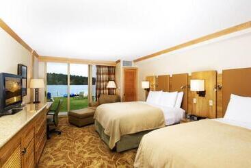 בית מלון כפרי High Peaks Resort