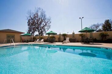 Holiday Inn Express Hotel & Suites Live Oak, An Ihg