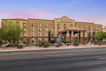 Holiday Inn Express Hotel & Suites Twentynine Palms, An Ihg