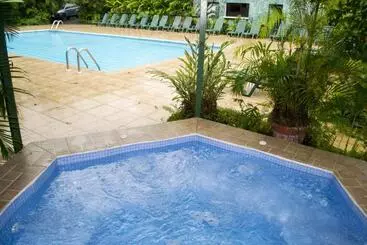 Lands In Love Hotel And Resort