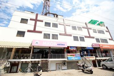 فندق Genx Usha Kiran Agra