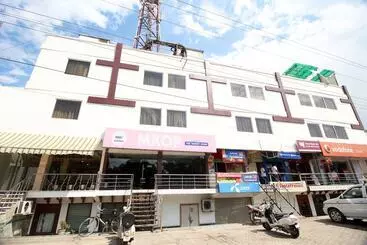 هتل Genx Usha Kiran Agra