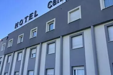 בית מלון כפרי Campanile Metz Nord Talange