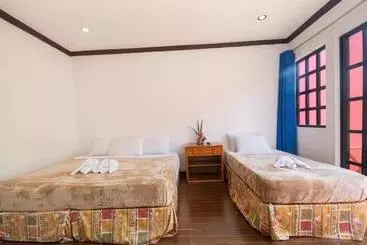 ホテル The Club Ten Beach Resort Boracay