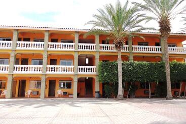 בית מלון כפרי La Hacienda De La Langosta Roja