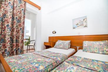 מלון דירות Mike S House