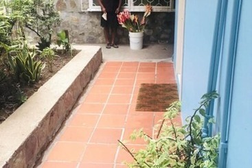 هتل The Still Beach House