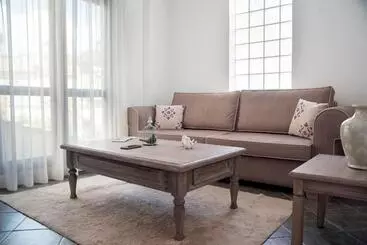 Отель Artemis Selcuk Suites