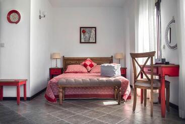 هتل Artemis Selcuk Suites