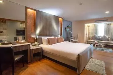 Khum Phucome Hotel  Sha Extra Plus