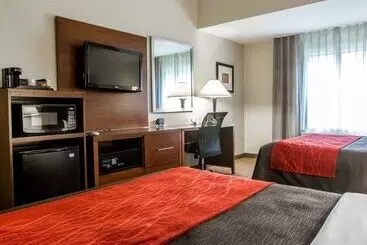 Hotel Comfort Inn & Suites Adj To Akwesasne Mohawk Casino