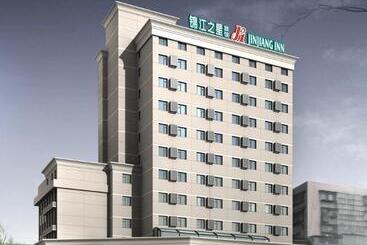 בית מלון כפרי Jinjiang Inn Changsha Wuyi Square Metro Station Ifc