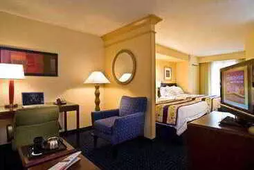 בית מלון כפרי Springhill Suites Phoenix Glendale Sports & Entertainment District